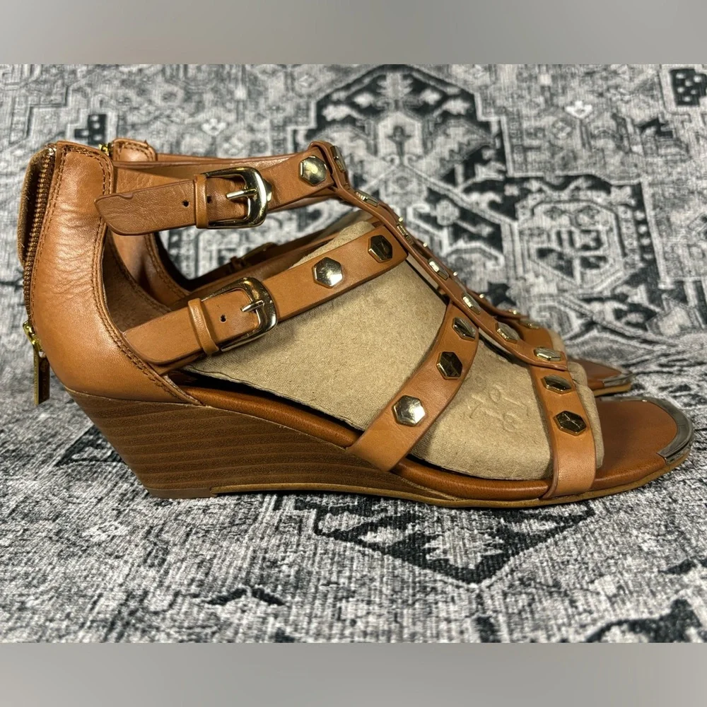 Isola Primrose chestnut and gold‎ gladiator wedge sandal size 7.5